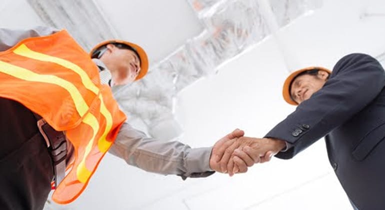 Services 5 shaking hands